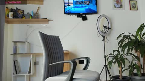 manucute 23  online show from 10/20/25, 03:23