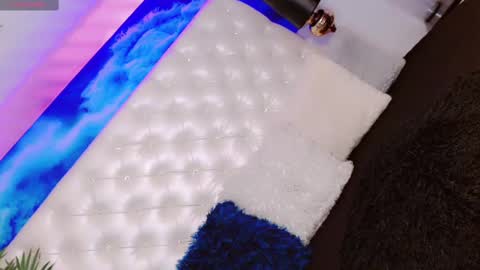 Snapshot of manuela_kingsley chatting on 02/28/25, 11:36 Manuela Kingsley online show from 02/28/25, 11:36