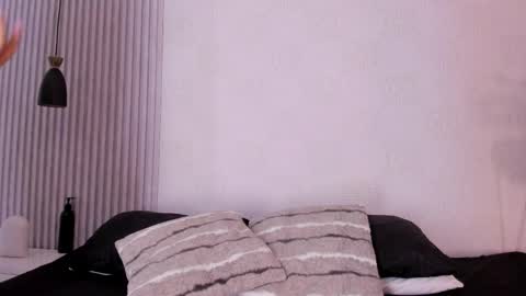 manuela_montes_ online show from 04/06/26, 11:33