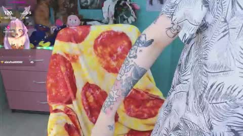 Snapshot of manuela_unicorn chatting on 10/03/25, 08:39 Manuela online show from 10/03/25, 08:39