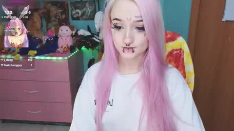 Snapshot of manuela_unicorn chatting on 10/07/25, 08:17 Manuela online show from 10/07/25, 08:17