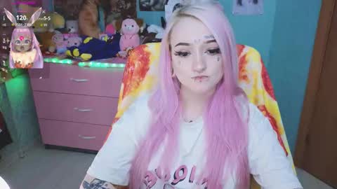 Snapshot of manuela_unicorn chatting on 10/12/25, 08:19 Manuela online show from 10/12/25, 08:19