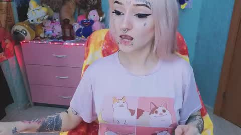 Snapshot of manuela_unicorn chatting on 11/03/25, 07:26 Manuela online show from 11/03/25, 07:26