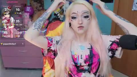 Manuela online show from 02/18/26, 09:33