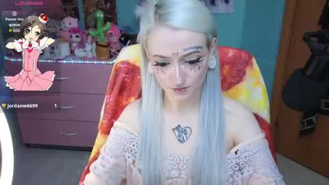 Manuela online show from 04/16/26, 09:04