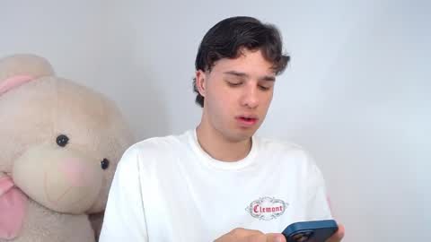 Snapshot of manuelr77 chatting on 05/09/26, 07:08 Manuel online show from 05/09/26, 07:08