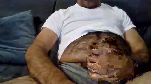 Snapshot of manuv chatting on 10/10/25, 12:09 manuv online show from 10/10/25, 12:09