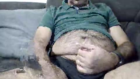 Snapshot of manuv chatting on 10/26/25, 12:38 manuv online show from 10/26/25, 12:38