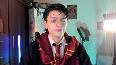 Snapshot of mar_alexis chatting on 09/19/25, 05:09 mar_alexis online show from 09/19/25, 05:09