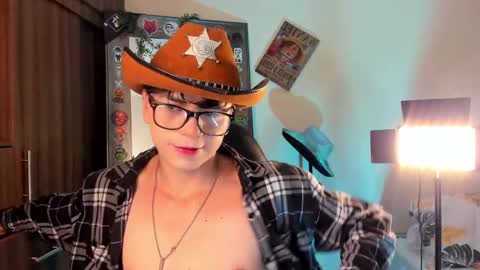 Snapshot of mar_alexis chatting on 10/23/25, 10:47 mar_alexis online show from 10/23/25, 10:47