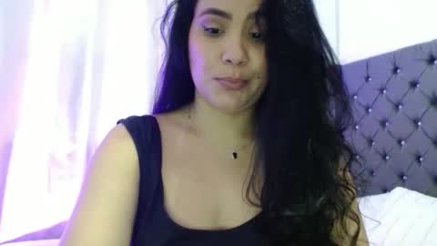 Snapshot of mara4sweet chatting on 12/15/24, 08:58 mara4sweet online show from 12/15/24, 08:58