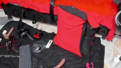 Mara  online show from 11/15/25, 02:53