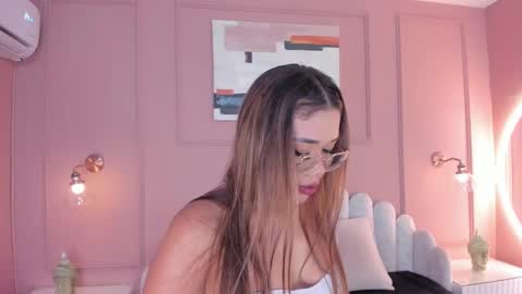 Snapshot of mara_brooks chatting on 12/22/24, 06:48 Mara online show from 12/22/24, 06:48