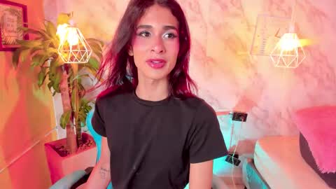 Mara online show from 10/28/25, 04:49