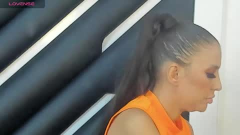 Mara  online show from 04/22/26, 09:05