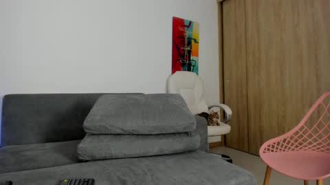 mara modelo independiente online show from 12/15/24, 01:35