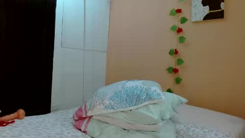 Snapshot of mara_summer chatting on 04/30/26, 08:57 Mara 3 online show from 04/30/26, 08:57