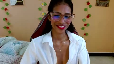 Snapshot of mara_summer chatting on 05/01/26, 01:16 Mara 3 online show from 05/01/26, 01:16
