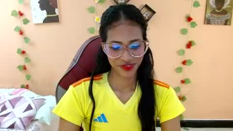 Snapshot of mara_summer chatting on 07/20/26, 01:13 Mara 3 online show from 07/20/26, 01:13