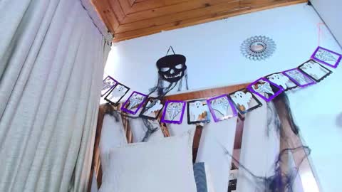 Snapshot of maraa_x chatting on 10/09/25, 08:07 maraa_x online show from 10/09/25, 08:07