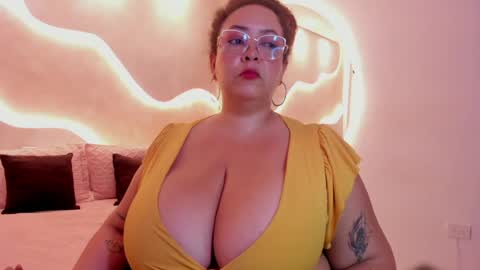 Snapshot of maraasweet chatting on 06/02/26, 02:13 Mrs. Sweet online show from 06/02/26, 02:13