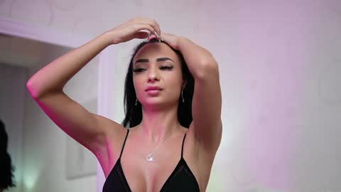  Mara  online show from 01/11/25, 10:07