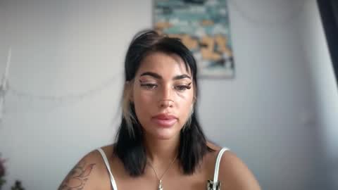 Marakuia online show from 10/21/25, 06:03