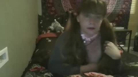 Snapshot of maramissive chatting on 11/24/25, 04:51 maramissive online show from 11/24/25, 04:51