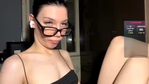 Snapshot of marandawerling chatting on 10/01/25, 06:47 Elizaveta online show from 10/01/25, 06:47