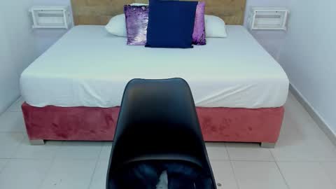 Maray Lous  online show from 02/26/26, 09:14