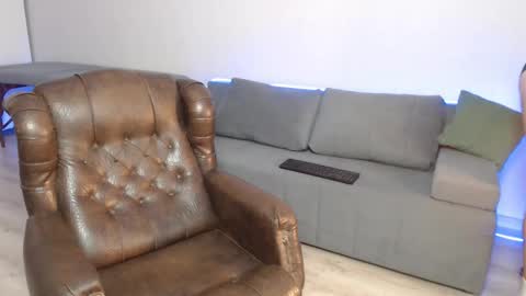 Snapshot of marc105100 chatting on 12/04/25, 11:19 alex marvelxx online show from 12/04/25, 11:19