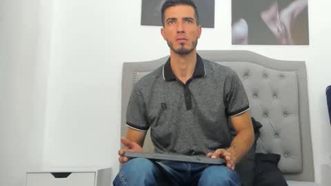 Marc Ruffalo online show from 02/02/26, 07:34