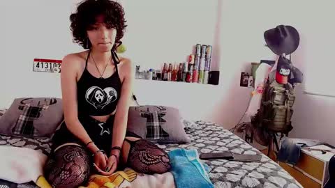 marce_and_luis online show from 04/23/26, 02:41