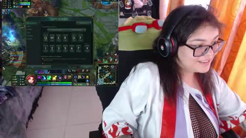 marcela2101 online show from 12/25/24, 10:16