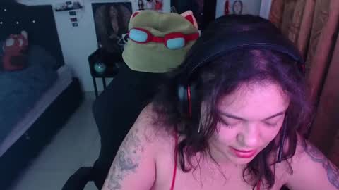 marcela2101 online show from 03/10/25, 11:49