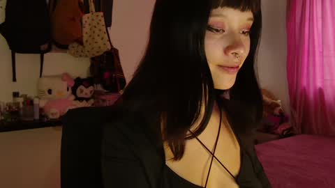 Snapshot of marceline_0 chatting on 12/12/24, 09:37 Marceline online show from 12/12/24, 09:37