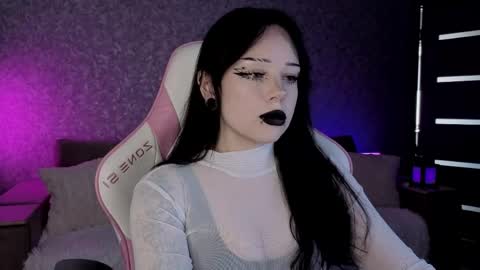 Snapshot of marceline_red chatting on 05/07/26, 11:37 Lady Marceline online show from 05/07/26, 11:37