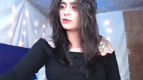 Snapshot of marceline_uu chatting on 12/29/24, 05:54 M A R C I online show from 12/29/24, 05:54