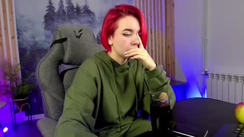 MarcelineChi online show from 12/01/25, 05:34