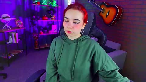 MarcelineChi online show from 12/04/25, 11:08