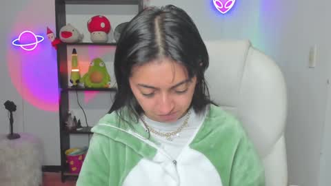 Snapshot of marcelinegh chatting on 01/28/25, 10:45 Marceline online show from 01/28/25, 10:45