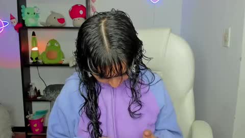 Snapshot of marcelinegh chatting on 03/04/25, 11:08 Marceline online show from 03/04/25, 11:08