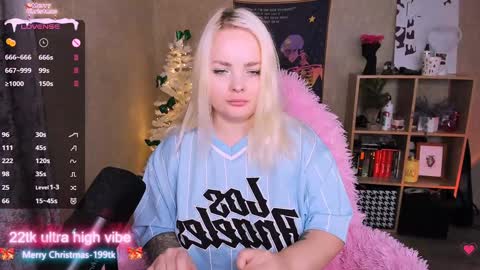 Sara online show from 12/21/24, 02:37
