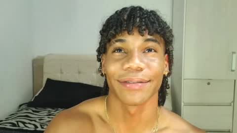 Snapshot of marcelo_dosantos77 chatting on 05/19/26, 11:00 MARCELO online show from 05/19/26, 11:00