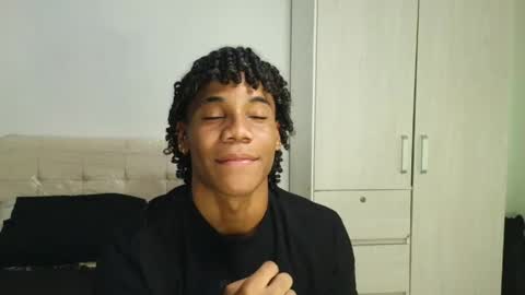Snapshot of marcelo_dosantos77 chatting on 05/28/26, 01:41 MARCELO online show from 05/28/26, 01:41