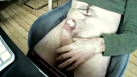 Snapshot of marcinshoes chatting on 12/10/24, 02:50 Marcinshoes online show from 12/10/24, 02:50