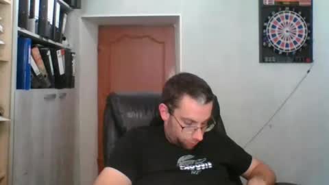 Snapshot of marcjemp chatting on 06/18/26, 01:04 marcjemp online show from 06/18/26, 01:04