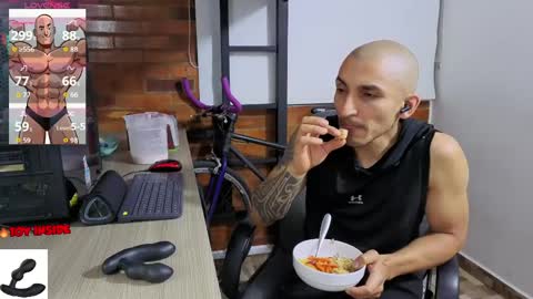 Marck  Independent model  online show from 04/16/26, 02:01