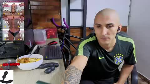 Marck  Independent model  online show from 04/23/26, 02:02