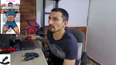 Snapshot of marckmuscle chatting on 07/25/26, 01:47 Marck Independent model online show from 07/25/26, 01:47